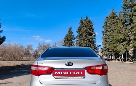 KIA Rio III рестайлинг, 2013 год, 890 000 рублей, 6 фотография