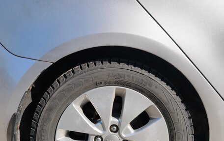 KIA Rio III рестайлинг, 2013 год, 890 000 рублей, 26 фотография