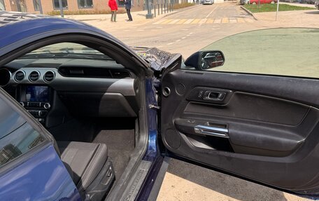 Ford Mustang VI рестайлинг, 2018 год, 3 290 000 рублей, 11 фотография