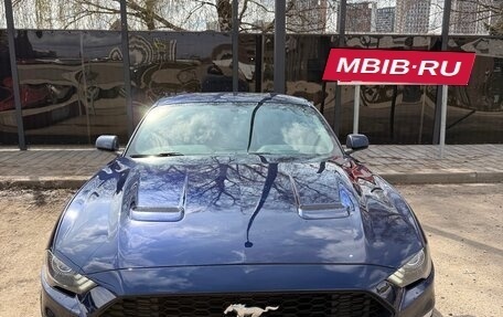 Ford Mustang VI рестайлинг, 2018 год, 3 290 000 рублей, 2 фотография