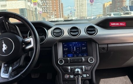 Ford Mustang VI рестайлинг, 2018 год, 3 290 000 рублей, 14 фотография