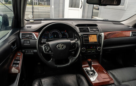 Toyota Camry, 2012 год, 1 570 000 рублей, 6 фотография