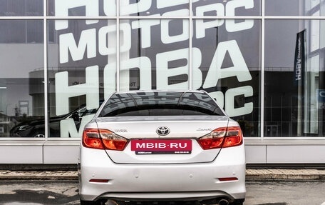Toyota Camry, 2012 год, 1 570 000 рублей, 4 фотография