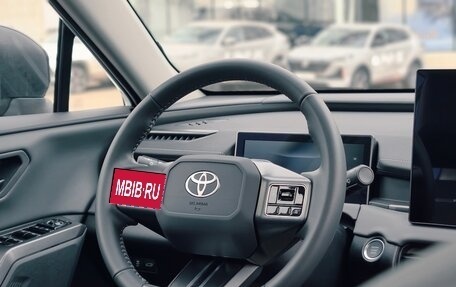 Toyota RAV4, 2025 год, 4 650 000 рублей, 6 фотография