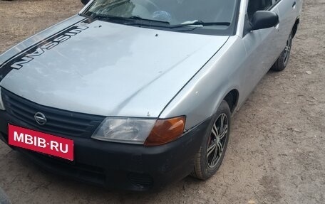 Nissan AD II, 2001 год, 170 000 рублей, 1 фотография