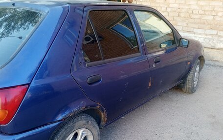 Ford Fiesta, 1999 год, 110 000 рублей, 27 фотография