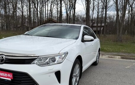 Toyota Camry, 2017 год, 2 150 000 рублей, 2 фотография