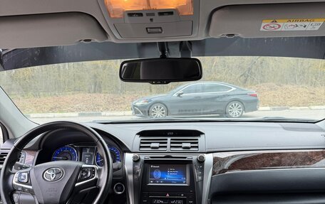 Toyota Camry, 2017 год, 2 150 000 рублей, 9 фотография