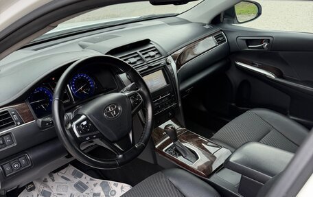 Toyota Camry, 2017 год, 2 150 000 рублей, 12 фотография