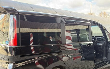 Honda Stepwgn IV, 2016 год, 1 800 000 рублей, 4 фотография