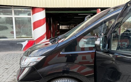 Honda Stepwgn IV, 2016 год, 1 800 000 рублей, 9 фотография