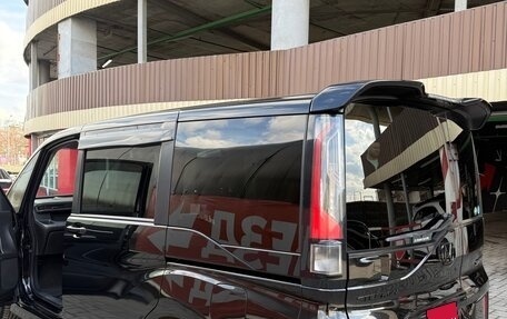 Honda Stepwgn IV, 2016 год, 1 800 000 рублей, 7 фотография