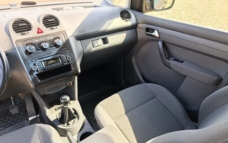 Volkswagen Caddy III рестайлинг, 2011 год, 1 199 000 рублей, 25 фотография