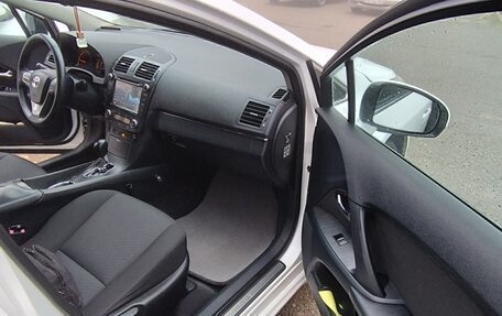 Toyota Avensis III рестайлинг, 2009 год, 1 520 000 рублей, 10 фотография