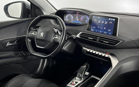 Peugeot 3008 II, 2019 год, 1 800 000 рублей, 13 фотография