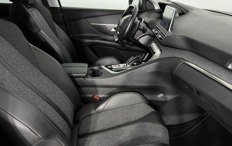 Peugeot 3008 II, 2019 год, 1 800 000 рублей, 12 фотография