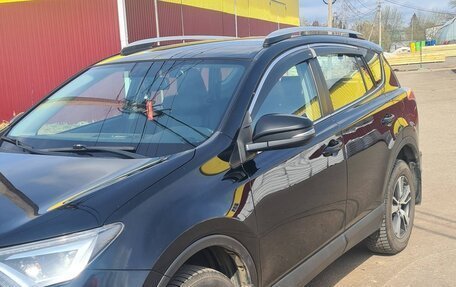 Toyota RAV4, 2019 год, 2 700 000 рублей, 2 фотография