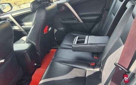 Toyota RAV4, 2019 год, 2 700 000 рублей, 10 фотография