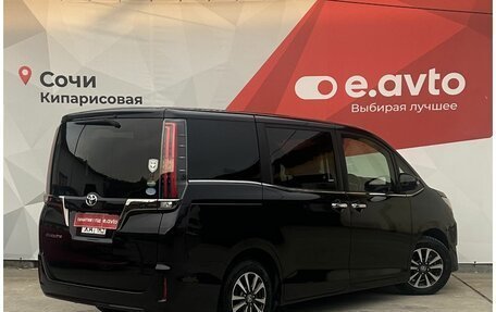 Toyota Esquire I, 2019 год, 2 700 000 рублей, 4 фотография