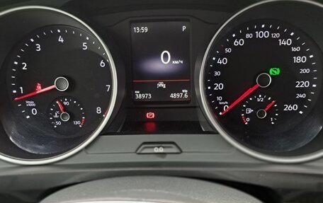 Volkswagen Tiguan II, 2020 год, 3 200 000 рублей, 2 фотография