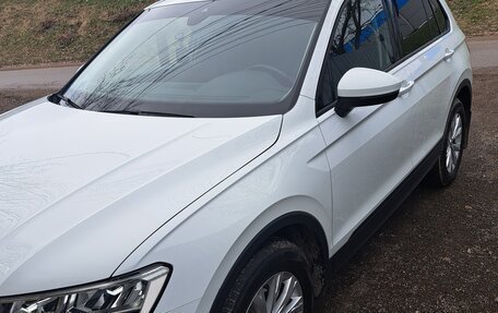 Volkswagen Tiguan II, 2020 год, 3 200 000 рублей, 6 фотография