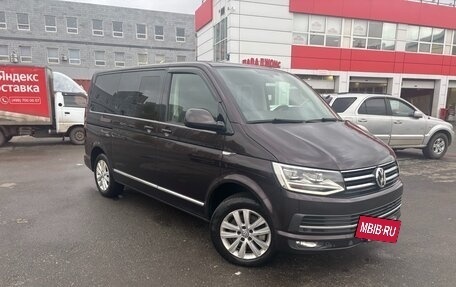 Volkswagen Multivan T6 рестайлинг, 2015 год, 3 500 000 рублей, 2 фотография