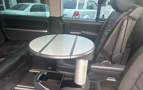 Volkswagen Multivan T6 рестайлинг, 2015 год, 3 500 000 рублей, 12 фотография