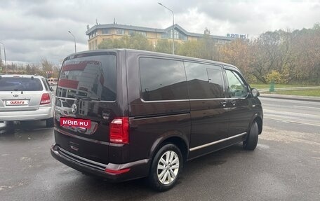Volkswagen Multivan T6 рестайлинг, 2015 год, 3 500 000 рублей, 4 фотография