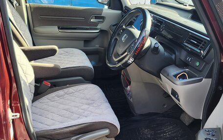 Honda Stepwgn IV, 2015 год, 1 550 000 рублей, 17 фотография