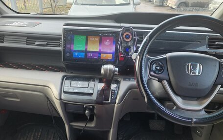 Honda Stepwgn IV, 2015 год, 1 550 000 рублей, 18 фотография