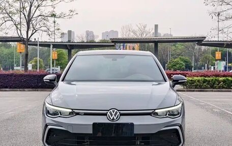 Volkswagen Golf VIII, 2022 год, 2 032 000 рублей, 2 фотография