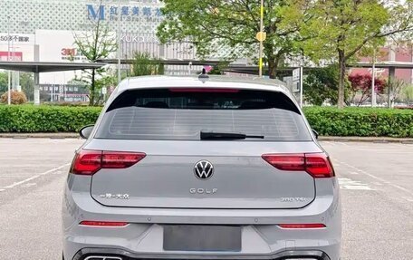 Volkswagen Golf VIII, 2022 год, 2 032 000 рублей, 5 фотография