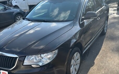 Skoda Superb III рестайлинг, 2013 год, 880 000 рублей, 5 фотография