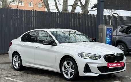 BMW 1 серия, 2021 год, 1 900 000 рублей, 6 фотография