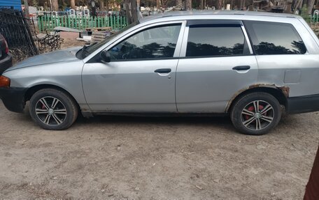 Nissan AD II, 2001 год, 170 000 рублей, 3 фотография
