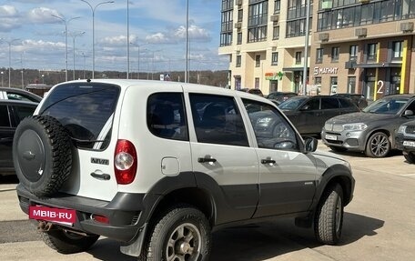 Chevrolet Niva I рестайлинг, 2014 год, 700 000 рублей, 3 фотография