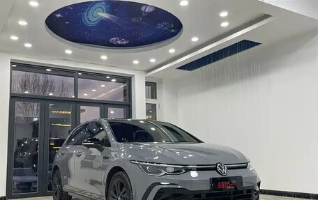 Volkswagen Golf VIII, 2022 год, 2 350 000 рублей, 3 фотография