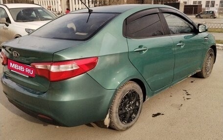 KIA Rio III рестайлинг, 2013 год, 450 000 рублей, 2 фотография