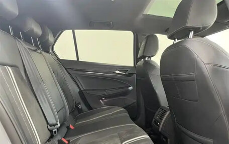 Volkswagen Golf VIII, 2022 год, 2 350 000 рублей, 13 фотография