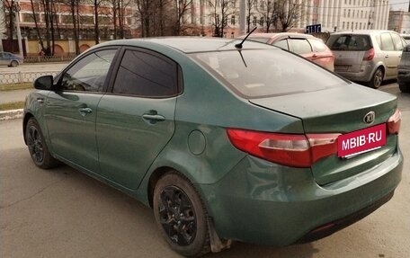 KIA Rio III рестайлинг, 2013 год, 450 000 рублей, 3 фотография