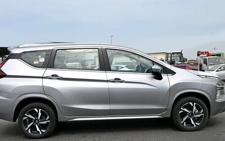 Mitsubishi Xpander, 2025 год, 2 460 000 рублей, 7 фотография