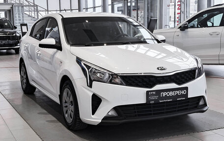 KIA Rio IV, 2020 год, 1 595 000 рублей, 3 фотография