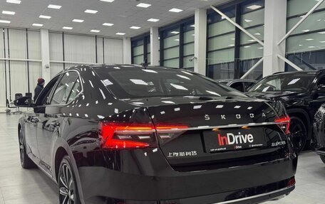 Skoda Superb III рестайлинг, 2025 год, 3 249 000 рублей, 6 фотография