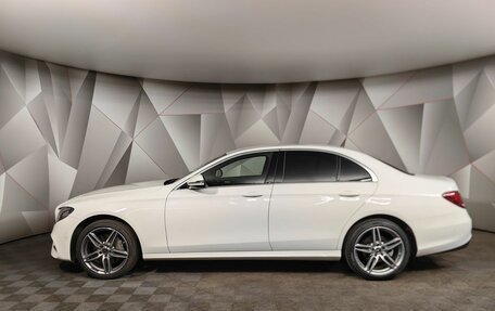 Mercedes-Benz E-Класс, 2019 год, 3 497 000 рублей, 5 фотография