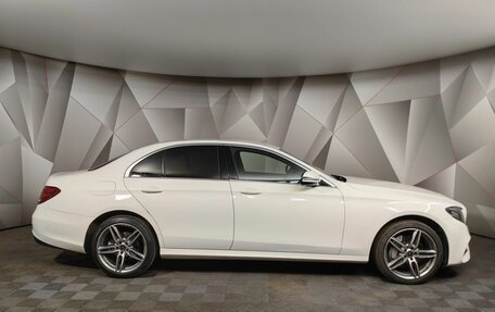 Mercedes-Benz E-Класс, 2019 год, 3 497 000 рублей, 6 фотография