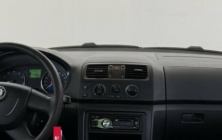 Skoda Fabia II, 2012 год, 649 000 рублей, 5 фотография