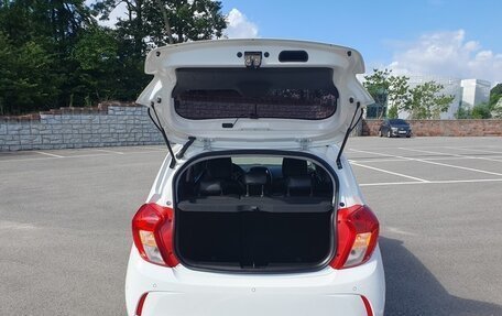 Chevrolet Spark IV, 2017 год, 965 000 рублей, 10 фотография