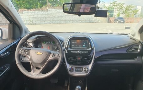 Chevrolet Spark IV, 2017 год, 965 000 рублей, 12 фотография