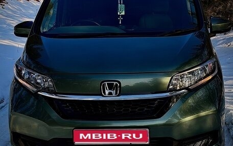 Honda Freed II, 2020 год, 1 690 000 рублей, 1 фотография
