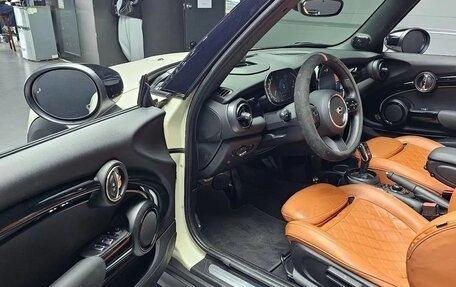 MINI Cabrio, 2021 год, 2 850 000 рублей, 9 фотография